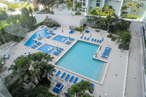 Condo in Miami, Florida, 2 bedrooms  № 1289178 - photo 4