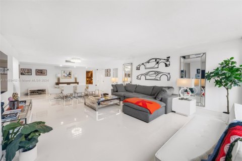 Condominio en venta en Miami Beach, Florida, 2 dormitorios, 144 m2 № 1289225 - foto 14