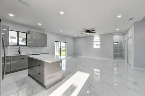 Casa en venta en Lehigh Acres, Florida, 3 dormitorios, 144.65 m2 № 1289226 - foto 11