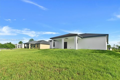 Villa ou maison à vendre à Lehigh Acres, Floride: 3 chambres, 144.65 m2 № 1289226 - photo 29