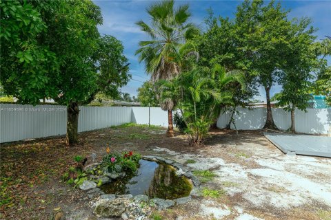 House in Oakland Park, Florida 3 bedrooms, 94.39 sq.m. № 1364905 - photo 8