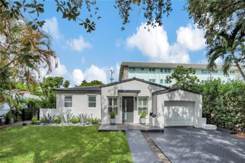 Casa en venta en Coral Gables, Florida, 3 dormitorios, 193.24 m2 № 1364942 - foto 25