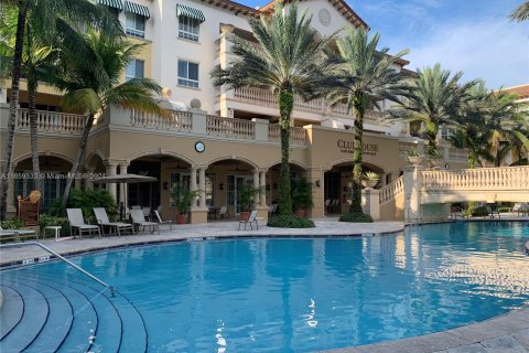 Condominio en alquiler en Weston, Florida, 2 dormitorios, 148.09 m2 № 1364983 - foto 15