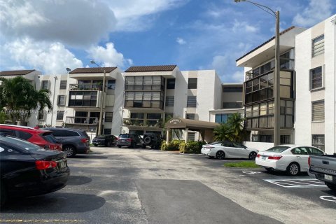 Condo in Miami, Florida, 2 bedrooms  № 1364904 - photo 20