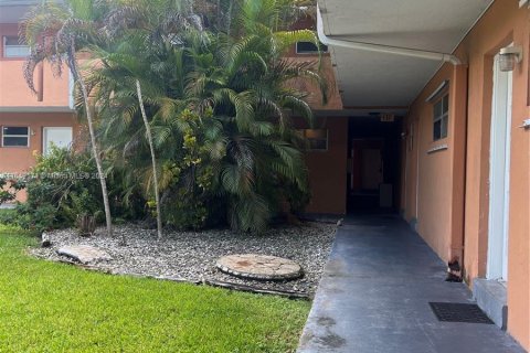 Copropriété à louer à Cutler Bay, Floride: 2 chambres, 99.87 m2 № 1364981 - photo 4