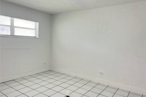 Copropriété à louer à Cutler Bay, Floride: 2 chambres, 99.87 m2 № 1364981 - photo 14