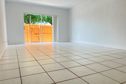 Copropriété à louer à Cutler Bay, Floride: 2 chambres, 99.87 m2 № 1364981 - photo 19