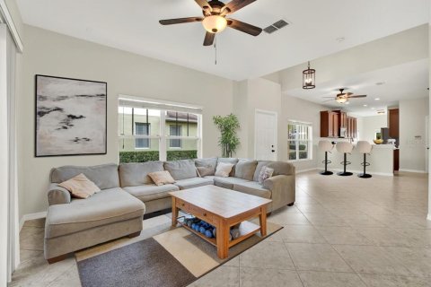 Townhouse in Tampa, Florida 3 bedrooms, 152.08 sq.m. № 1437333 - photo 3