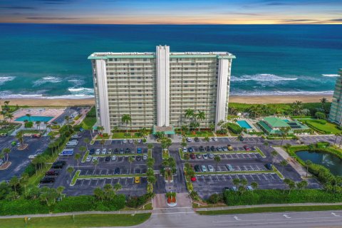 Condominio en venta en Jensen Beach, Florida, 2 dormitorios, 95.04 m2 № 837889 - foto 23