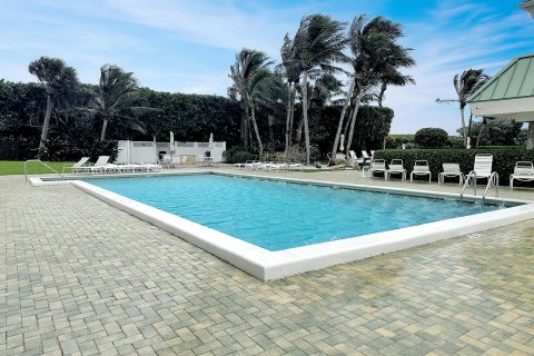 Condominio en venta en Jensen Beach, Florida, 2 dormitorios, 95.04 m2 № 837889 - foto 2