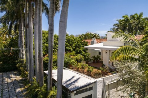 Casa en venta en Miami Beach, Florida, 6 dormitorios, 421.31 m2 № 1320737 - foto 25