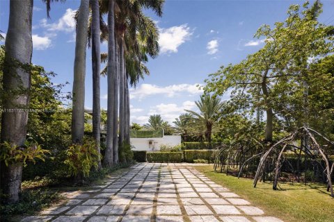 Villa ou maison à vendre à Miami Beach, Floride: 6 chambres, 421.31 m2 № 1320737 - photo 17