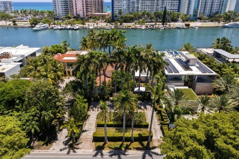 Casa en venta en Miami Beach, Florida, 6 dormitorios, 421.31 m2 № 1320737 - foto 28