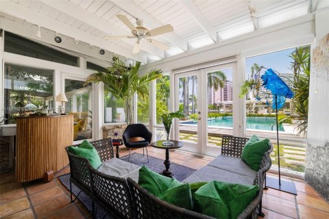 Casa en venta en Miami Beach, Florida, 6 dormitorios, 421.31 m2 № 1320737 - foto 7