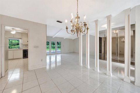 Casa en venta en Miami, Florida, 3 dormitorios, 219.44 m2 № 1393517 - foto 9