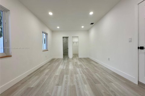 Casa en venta en Miami, Florida, 3 dormitorios, 186.45 m2 № 1393520 - foto 21