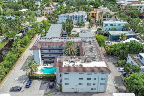 Condo in Fort Lauderdale, Florida, 3 bedrooms  № 1393519 - photo 2