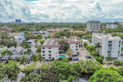 Condo in Fort Lauderdale, Florida, 3 bedrooms  № 1393519 - photo 30