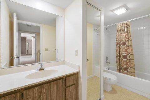 Touwnhouse à vendre à West Palm Beach, Floride: 2 chambres, 114.83 m2 № 1208621 - photo 9