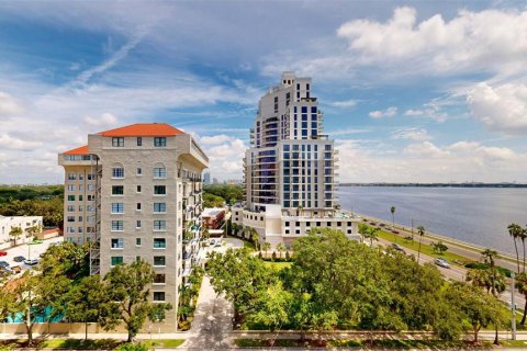 Copropriété à vendre à Tampa, Floride: 3 chambres, 178.37 m2 № 1365062 - photo 12