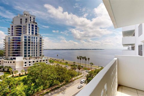 Condominio en venta en Tampa, Florida, 3 dormitorios, 178.37 m2 № 1365062 - foto 8