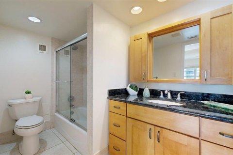 Condo in Tampa, Florida, 3 bedrooms  № 1365062 - photo 28