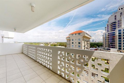 Condominio en venta en Tampa, Florida, 3 dormitorios, 178.37 m2 № 1365062 - foto 13