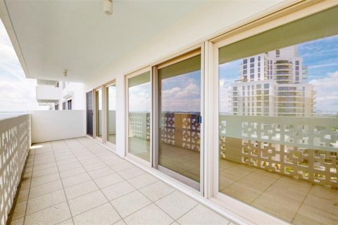 Copropriété à vendre à Tampa, Floride: 3 chambres, 178.37 m2 № 1365062 - photo 10