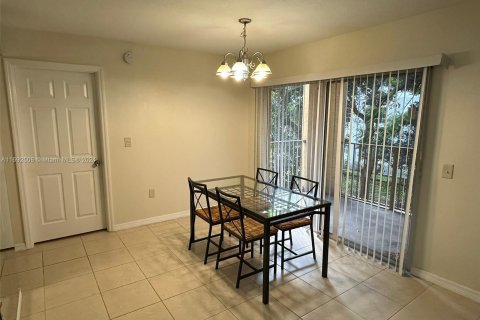 Condo in West Palm Beach, Florida, 1 bedroom  № 1441578 - photo 11