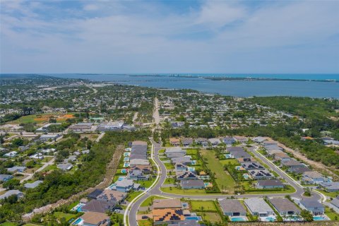 Casa en venta en Jensen Beach, Florida, 4 dormitorios, 283.82 m2 № 1281634 - foto 7