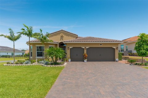 Casa en venta en Jensen Beach, Florida, 4 dormitorios, 283.82 m2 № 1281634 - foto 16