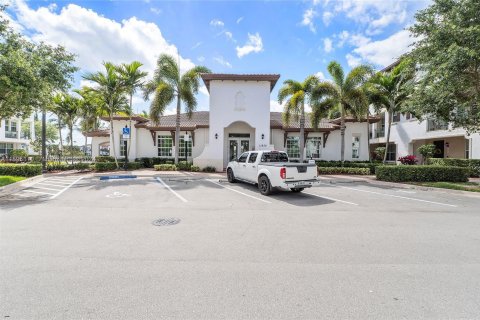 Copropriété à vendre à Miramar, Floride: 3 chambres, 193.05 m2 № 1189217 - photo 12