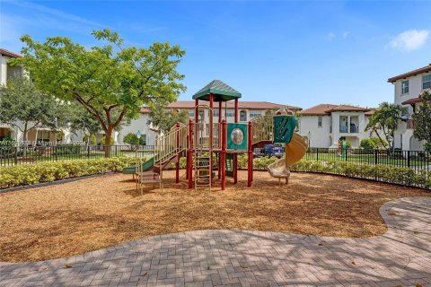 Condo in Miramar, Florida, 3 bedrooms  № 1189217 - photo 19