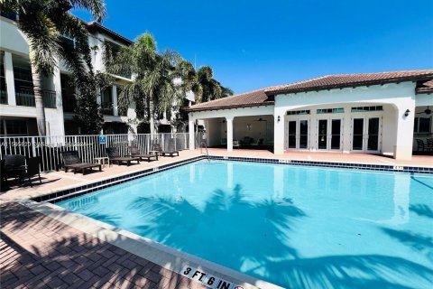 Copropriété à vendre à Miramar, Floride: 3 chambres, 193.05 m2 № 1189217 - photo 14