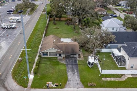 Villa ou maison à vendre à Tampa, Floride: 3 chambres, 113.71 m2 № 1405135 - photo 1