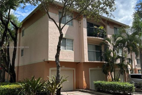 Condo in Fort Lauderdale, Florida, 2 bedrooms  № 1407642 - photo 14