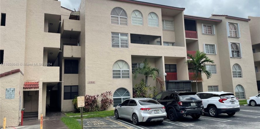 Condo in Miami, Florida, 1 bedroom  № 1365940