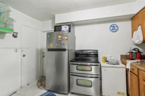 Immobilier commercial à vendre à Miami, Floride: 142.14 m2 № 1365901 - photo 16