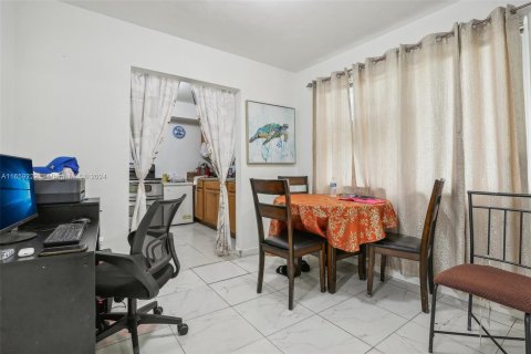 Immobilier commercial à vendre à Miami, Floride: 142.14 m2 № 1365901 - photo 24