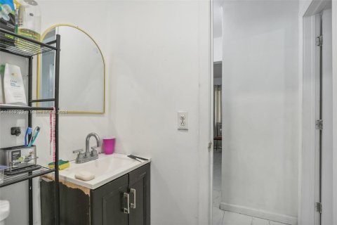 Immobilier commercial à vendre à Miami, Floride: 142.14 m2 № 1365901 - photo 30