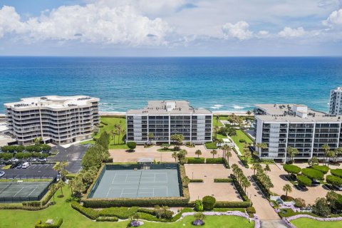 Copropriété à vendre à Palm Beach, Floride: 2 chambres, 135.36 m2 № 1163144 - photo 5