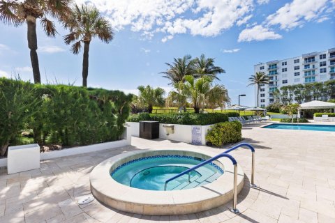 Copropriété à vendre à Palm Beach, Floride: 2 chambres, 135.36 m2 № 1163144 - photo 10