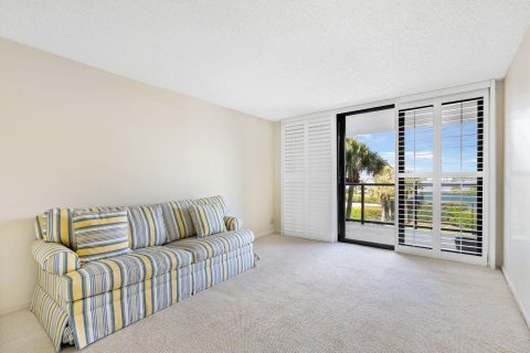 Condo in Palm Beach, Florida, 2 bedrooms  № 1163144 - photo 30