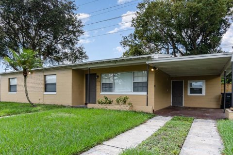 Villa ou maison à vendre à Orlando, Floride: 3 chambres, 127.65 m2 № 1391014 - photo 2