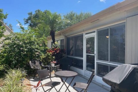 Villa ou maison à vendre à Delray Beach, Floride: 2 chambres, 171.13 m2 № 1121224 - photo 1