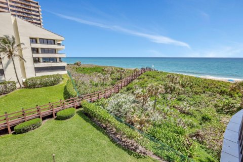 Condominio en venta en Riviera Beach, Florida, 2 dormitorios, 186.83 m2 № 1121178 - foto 9