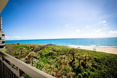 Condominio en venta en Riviera Beach, Florida, 2 dormitorios, 186.83 m2 № 1121178 - foto 13