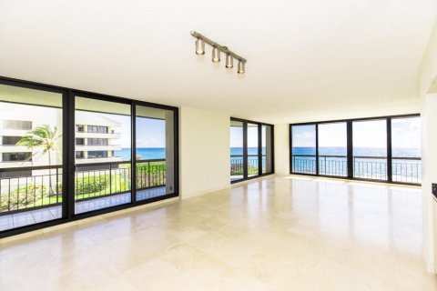 Condominio en venta en Riviera Beach, Florida, 2 dormitorios, 186.83 m2 № 1121178 - foto 22