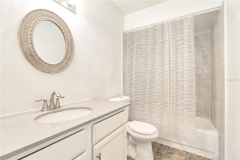 Condo in Orlando, Florida, 2 bedrooms  № 1165784 - photo 14