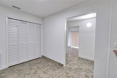 Copropriété à vendre à Orlando, Floride: 2 chambres, 99.68 m2 № 1165784 - photo 7